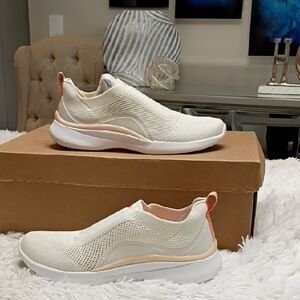 New Ryka Myla 2 Cream & Apricot Knit Mesh Slip On Sneakers SZ 5